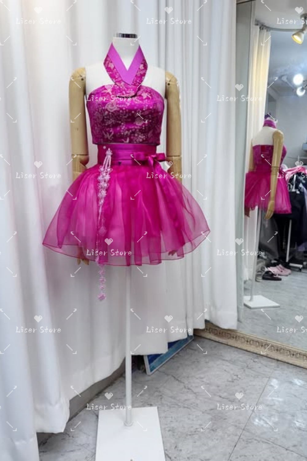 Liser Modernes Kurzes Hanbok-K – Modern Korean Lifestyle Bewertung und Preis