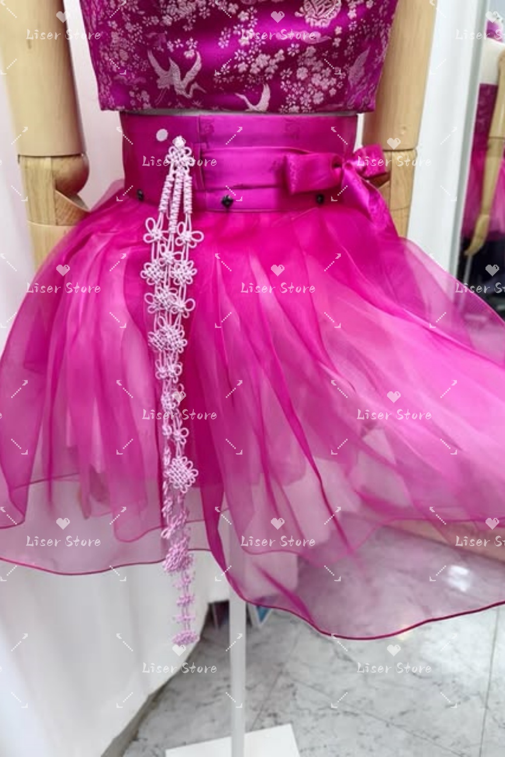 Liser Modernes Kurzes Hanbok-K – Modern Korean Lifestyle Bewertung und Preis
